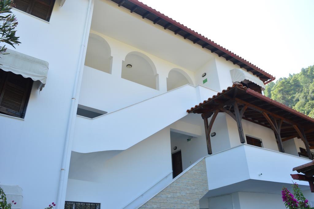 Nikos & Panagiota Apartment Vourvourou Bagian luar foto