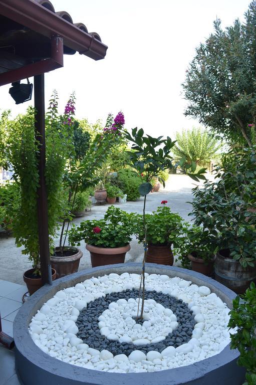 Nikos & Panagiota Apartment Vourvourou Bagian luar foto